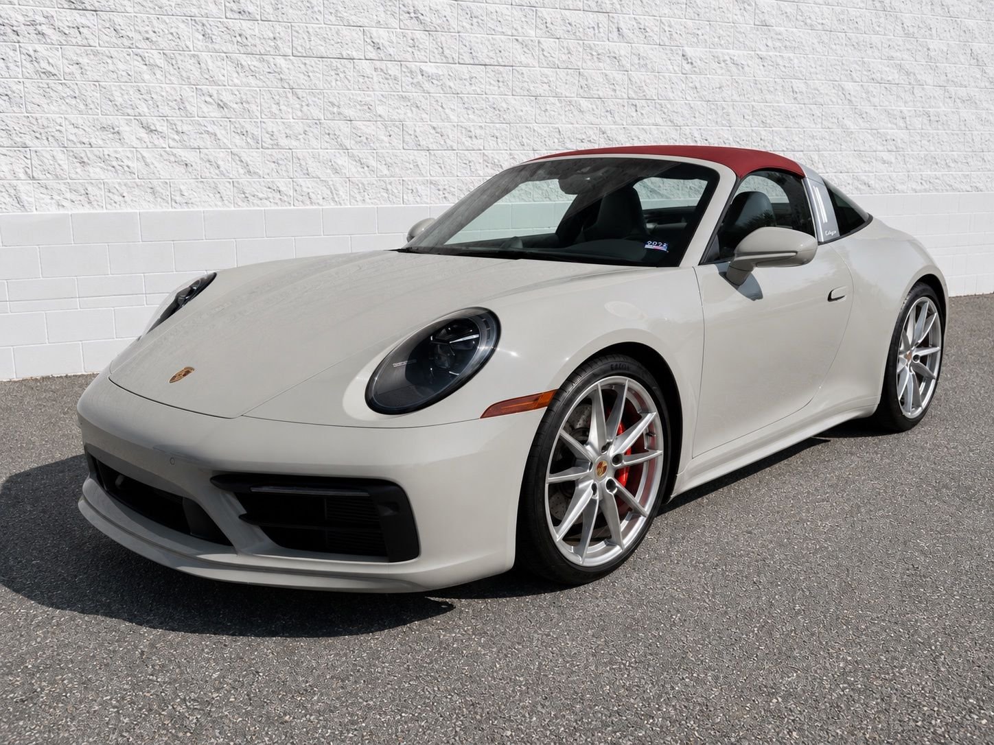 Used 2022 Chalk Porsche Targa 4S image 3