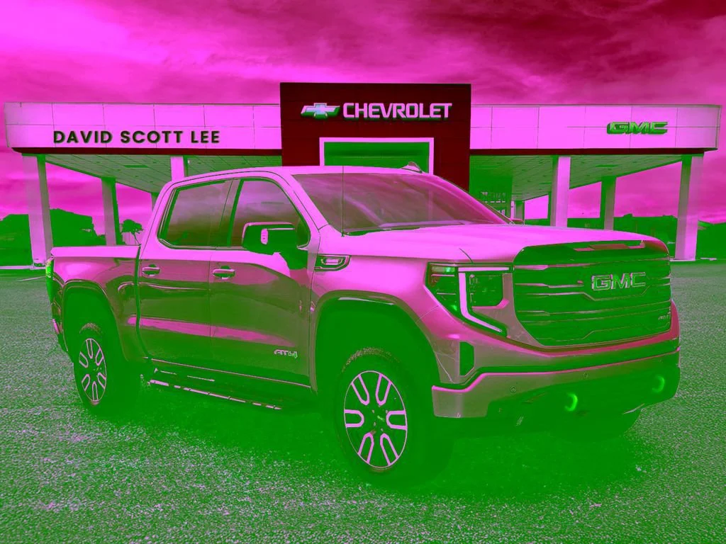 Used 2025 Sterling Metallic GMC AT4 image 5
