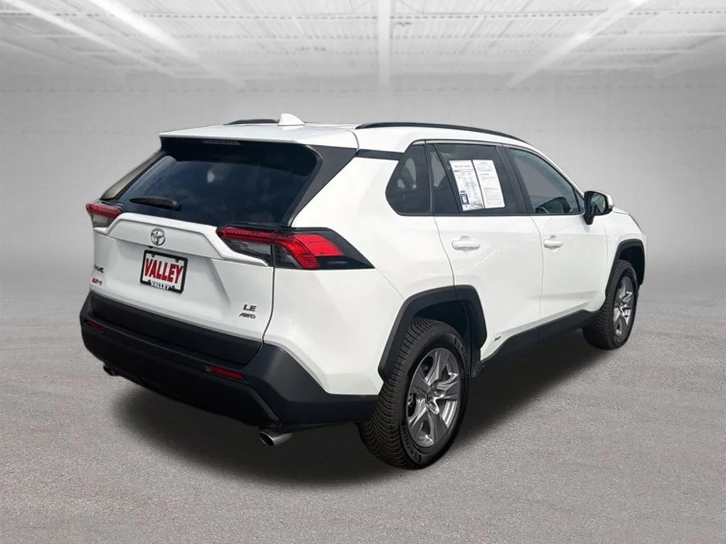Used 2023 White Toyota XLE image 12