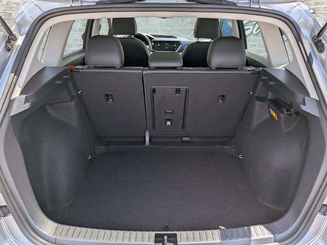 Used 2023 Silver Volkswagen 1.5T SE image 13