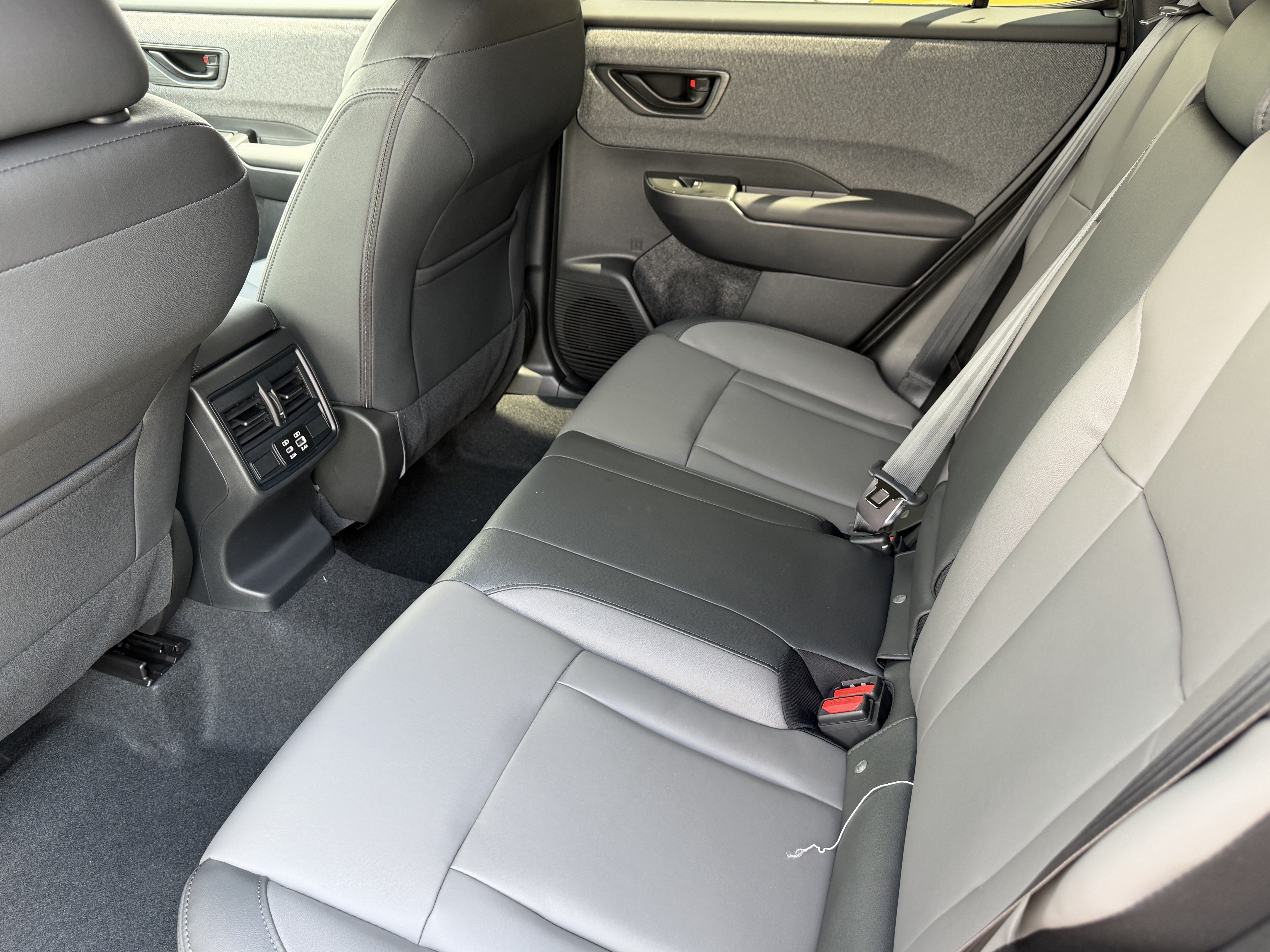 New 2026 ICE SILVER METALLIC Subaru Premium image 21