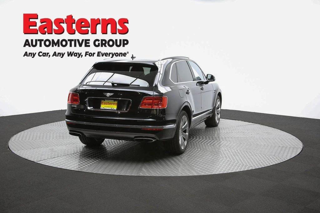 Used 2018 Black Bentley Mulliner image 54