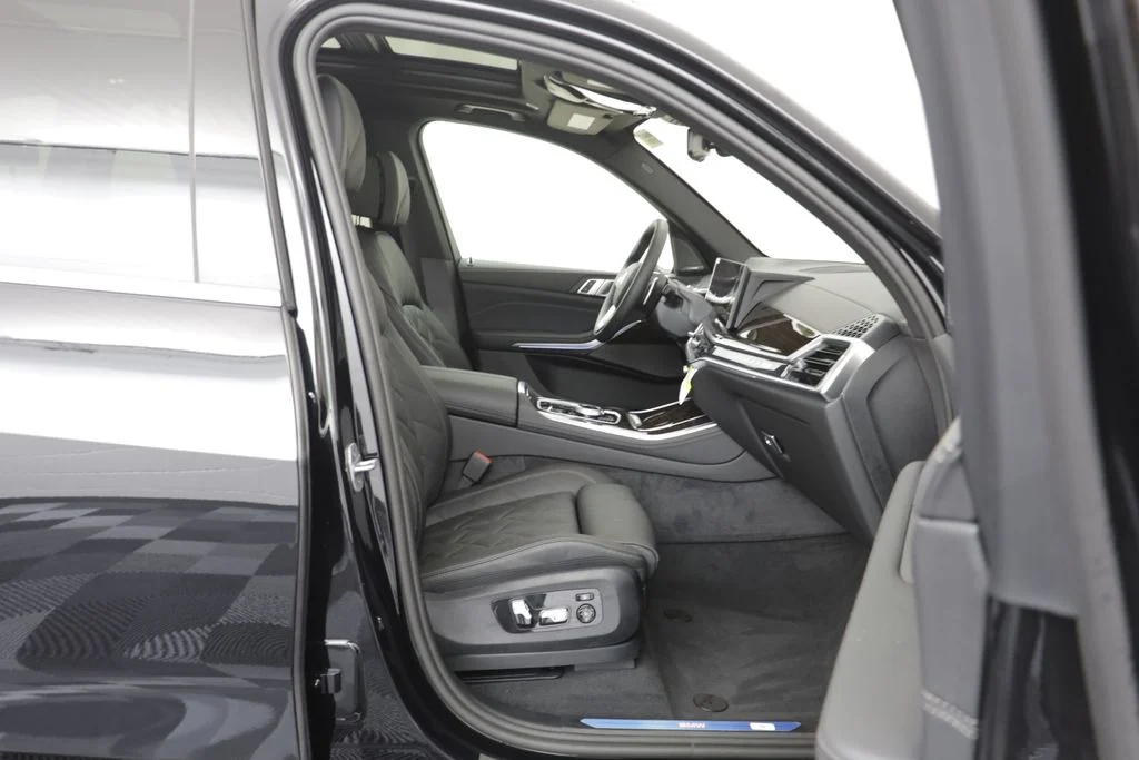 New 2026 Black BMW xDrive50e image 20