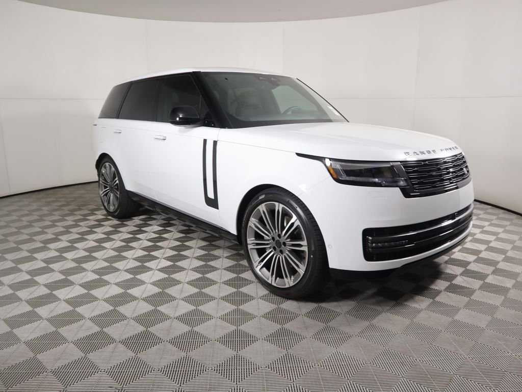New 2026 Fuji White Land Rover SE image 3