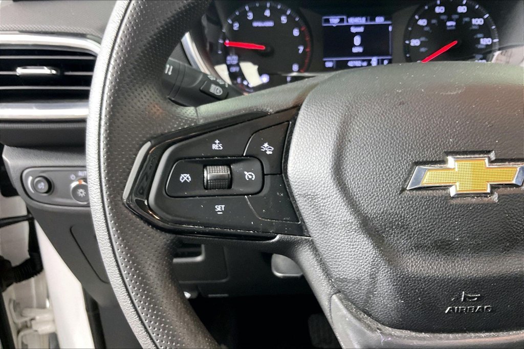 Used 2023 White Chevrolet LT image 10