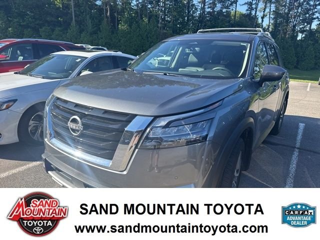 2025 Nissan Pathfinder SL 4WD's photo