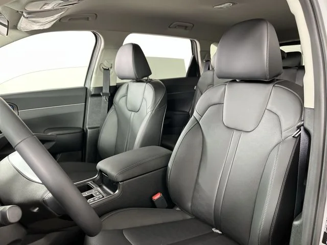 2026 Kia Sorento S - Photo 11