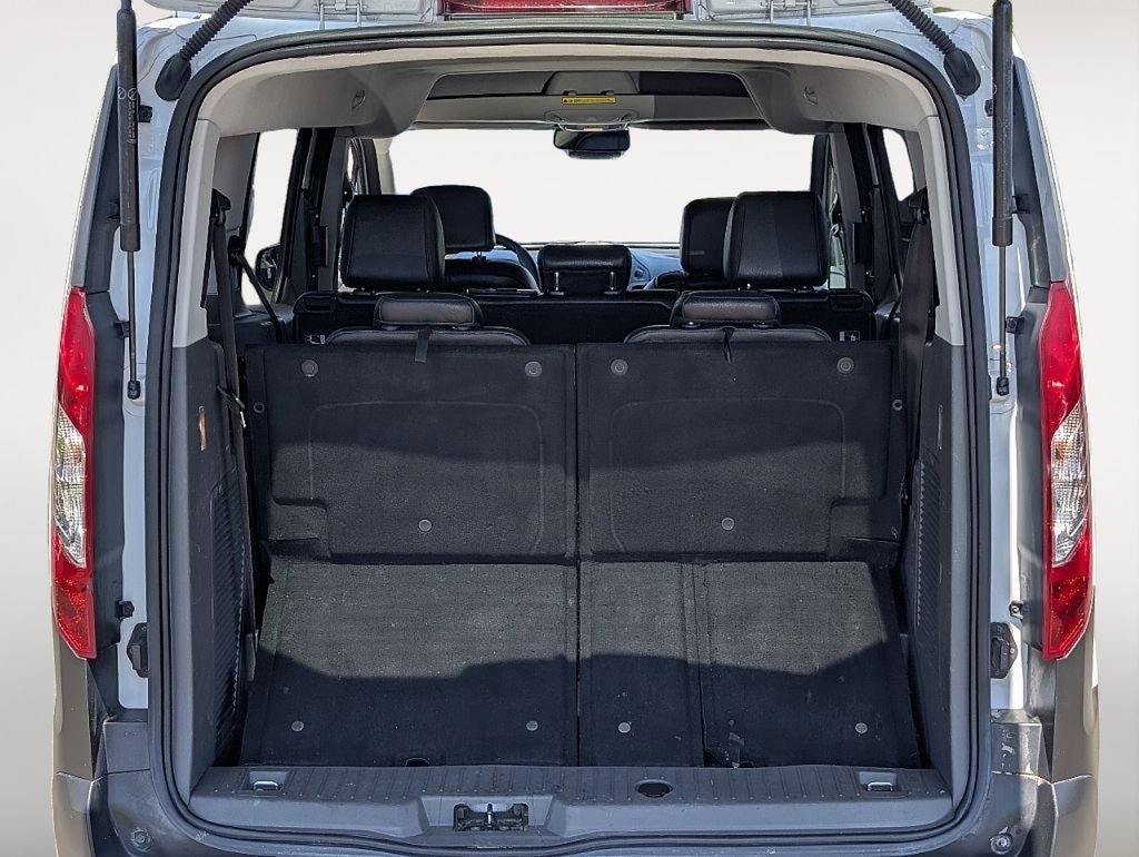 Used 2021 Frozen White Ford XL image 17
