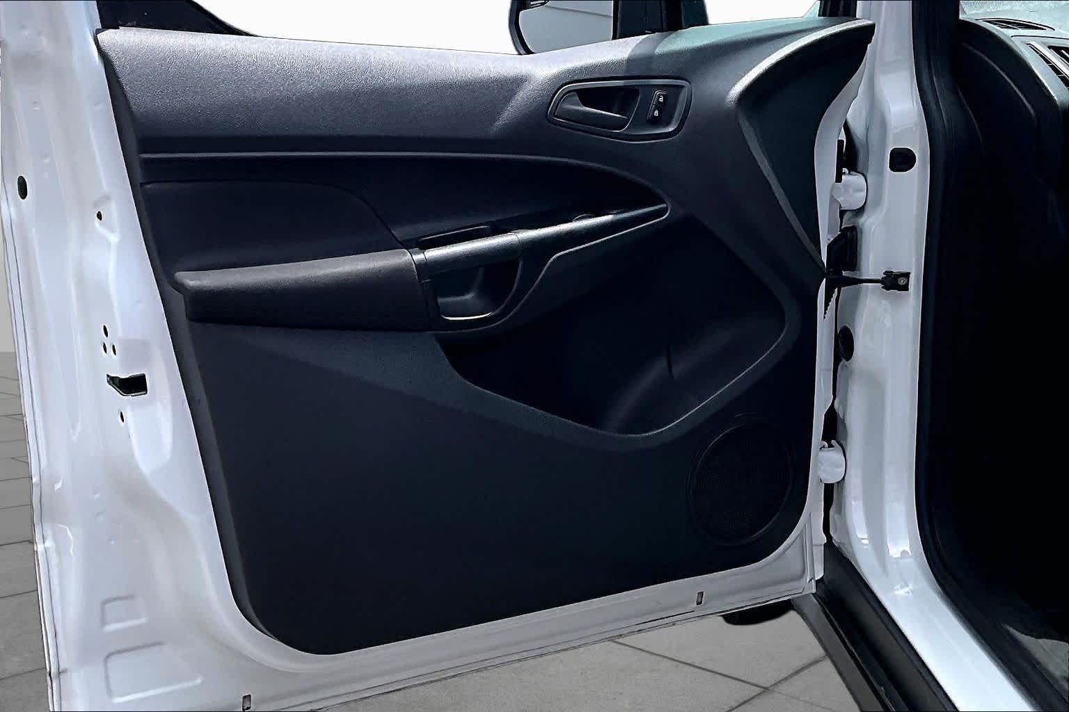 Used 2018 Frozen White Ford XL image 21