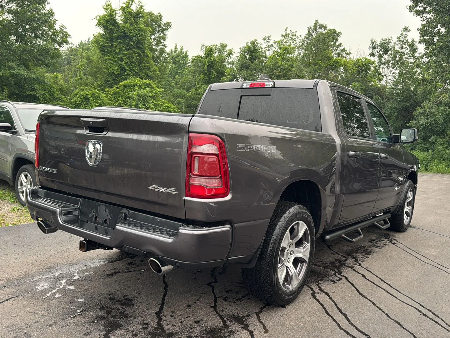 Used 2023 Granite Crystal Metallic Clearcoat Ram Laramie image 8
