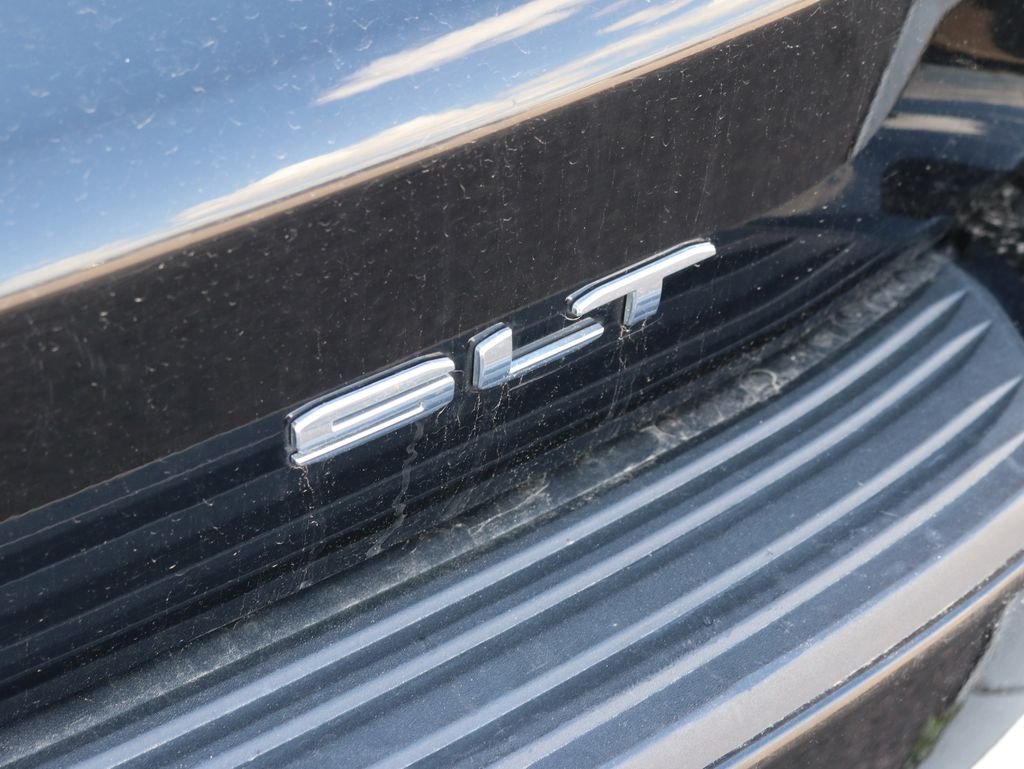Used 2024 Black GMC SLT image 24