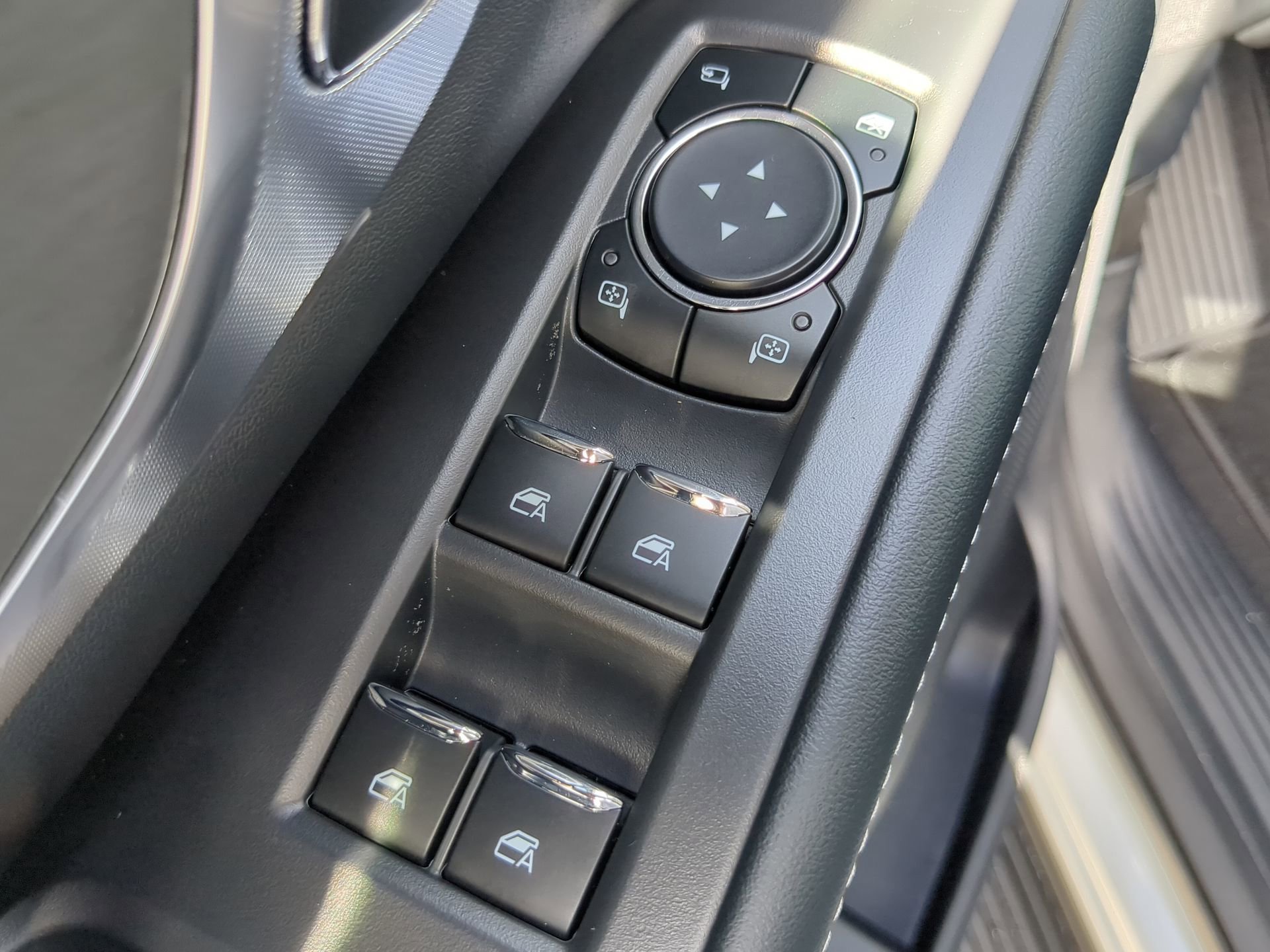 New 2026 Space Silver Metallic Ford Platinum® image 52
