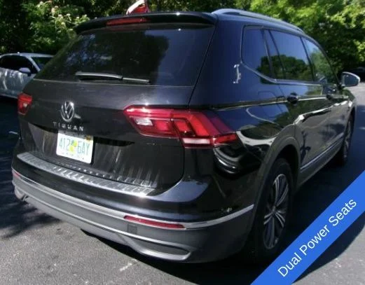 Used 2024 Deep Black Pearl Effect Volkswagen 2.0T Wolfsburg Edition image 4