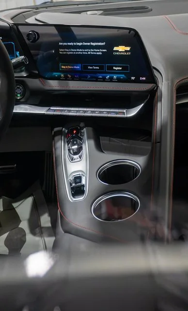 2027 Chevrolet Corvette 2LT - Photo 25