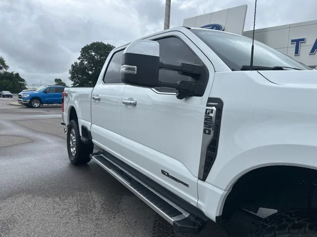 Used 2023 Oxford White Ford Lariat image 7