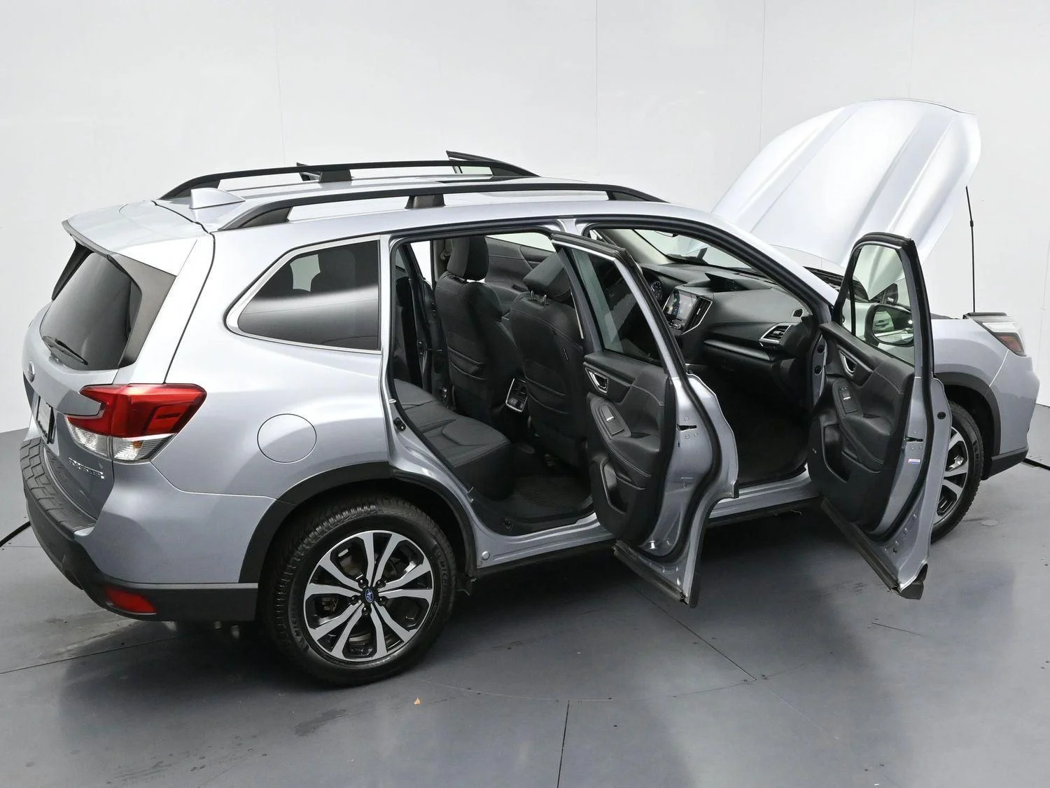 Used 2020 Ice Silver Metallic Subaru Limited image 39