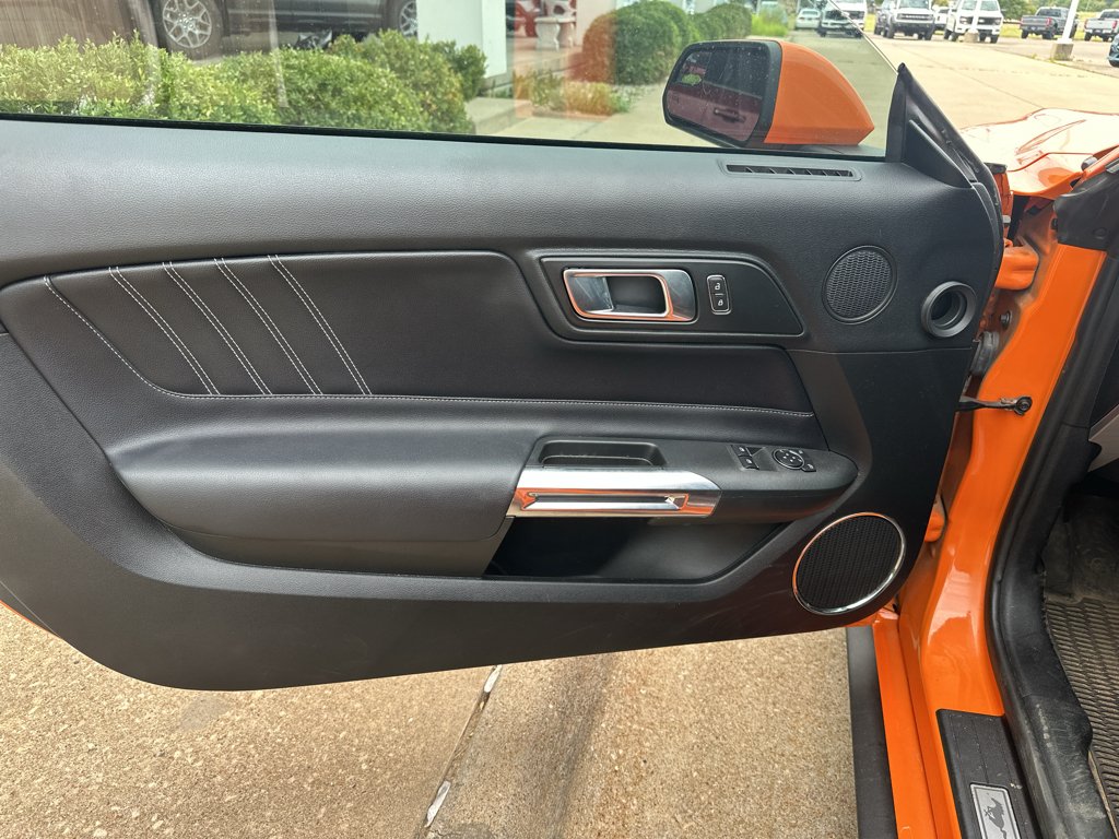 Used 2020 Twister Orange Tri-Coat Ford GT Premium image 15