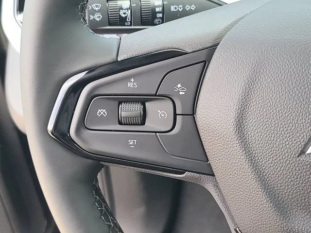 New 2027 Mosaic Black Metallic Chevrolet LT image 22