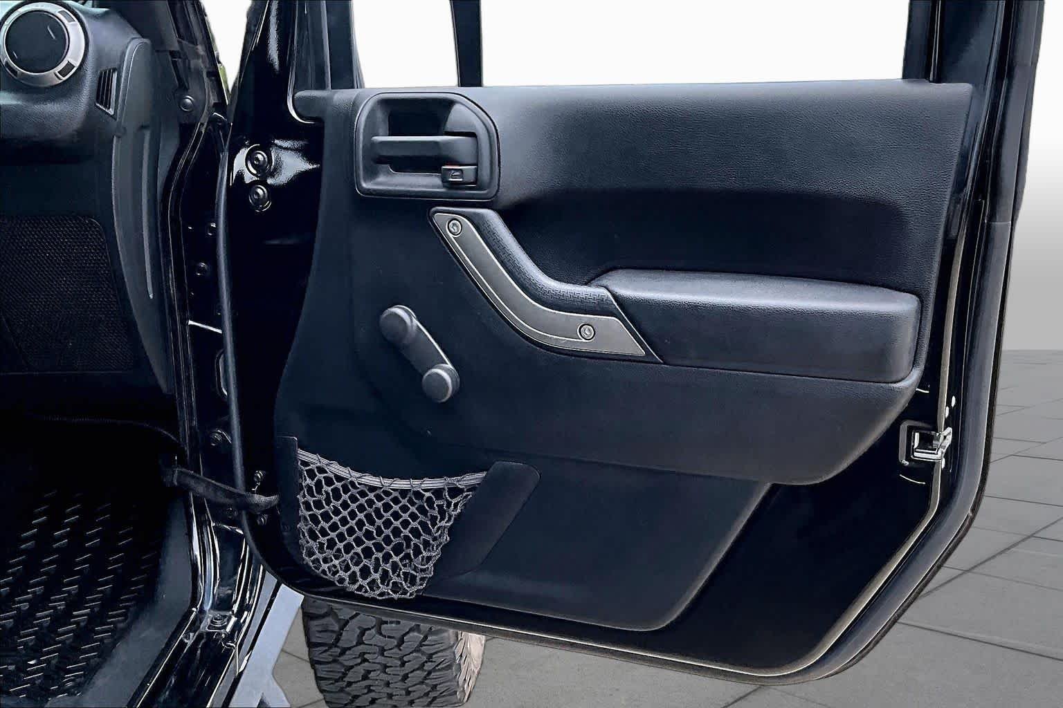 Used 2014 Black Clearcoat Jeep Sport image 22