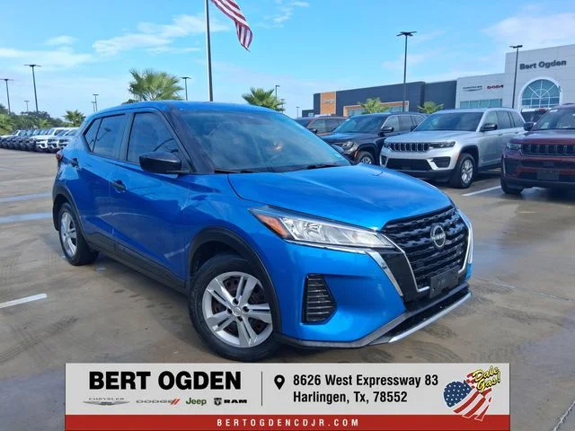 Used 2022 Blue Nissan S image 1