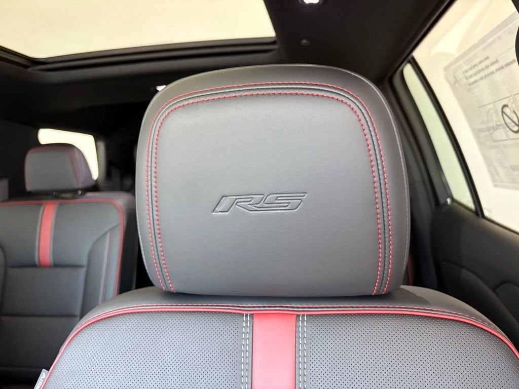 2027 Chevrolet Traverse RS - Photo 38