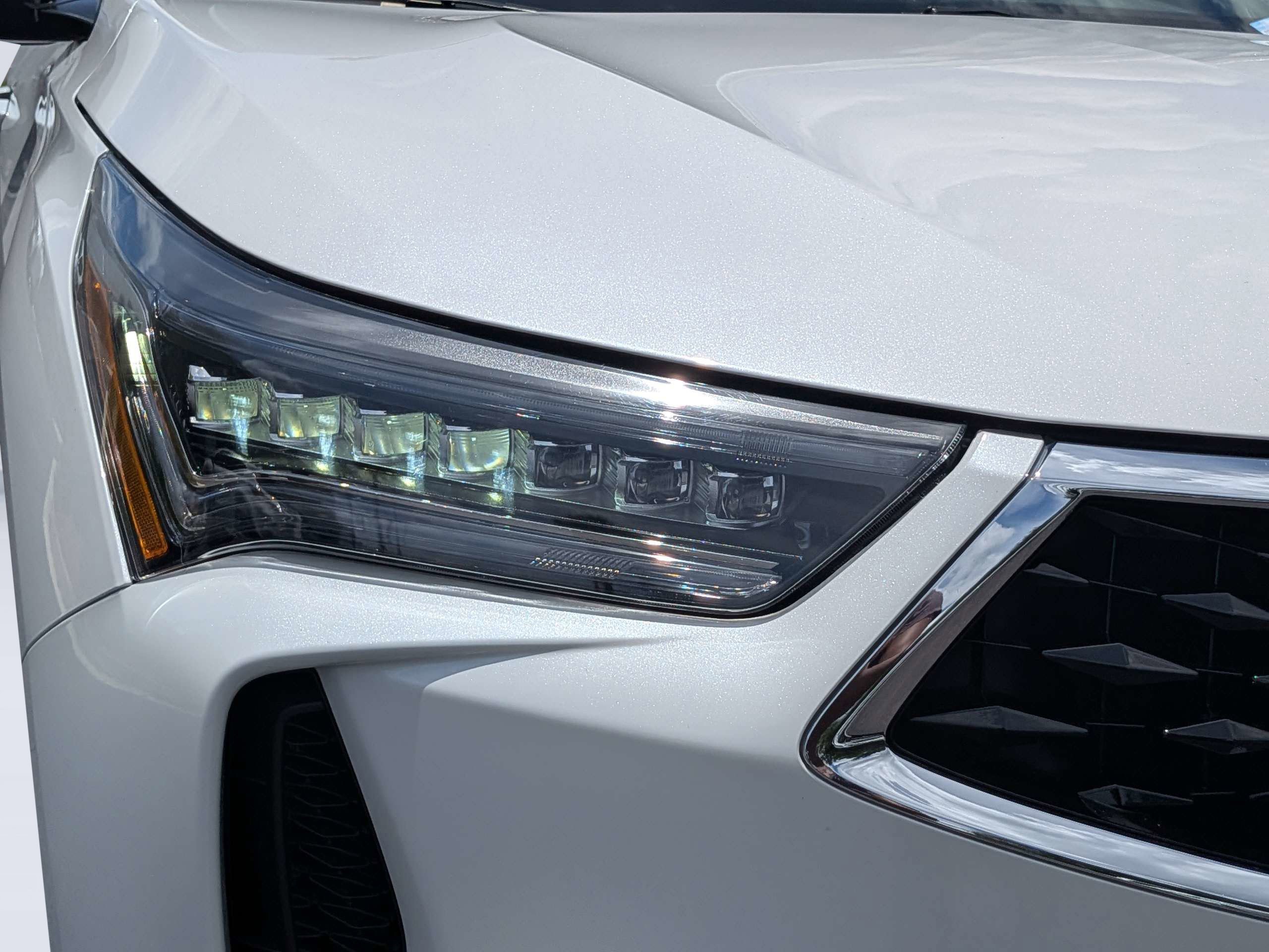 Used 2024 Platinum White Pearl Acura SH-AWD image 41