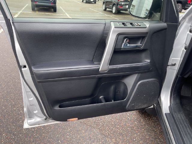 Used 2022 Silver Toyota SR5 Premium image 10