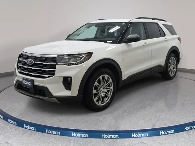 2026 Ford Explorer Active 4WD's photo