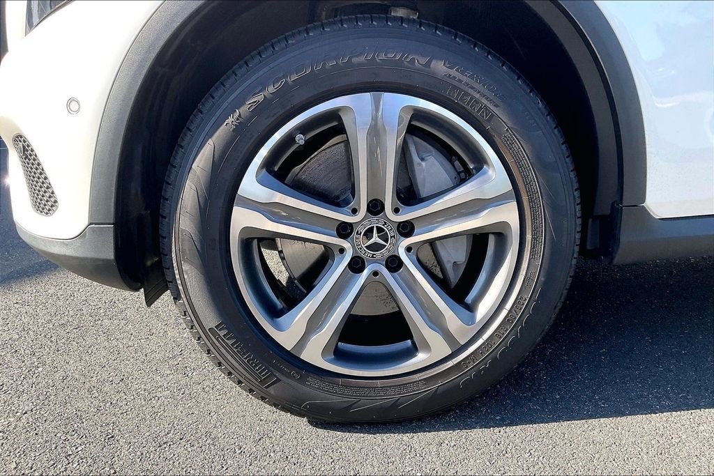 2019 Mercedes-Benz GLC GLC300 - Photo 8