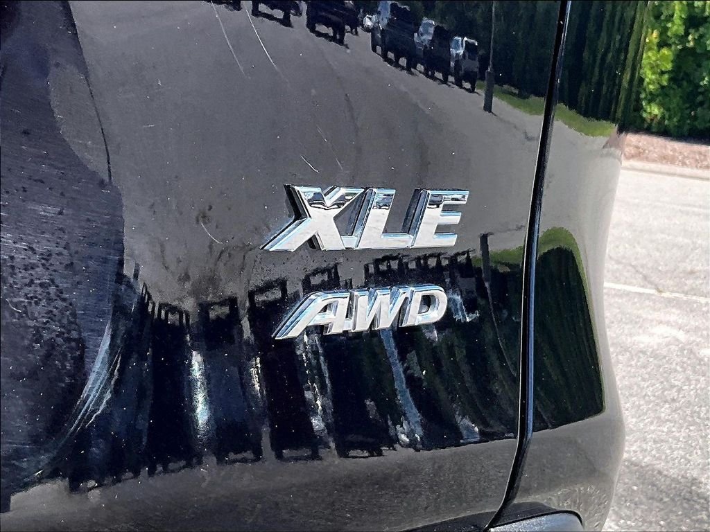 Used 2025 Black Toyota XLE image 29
