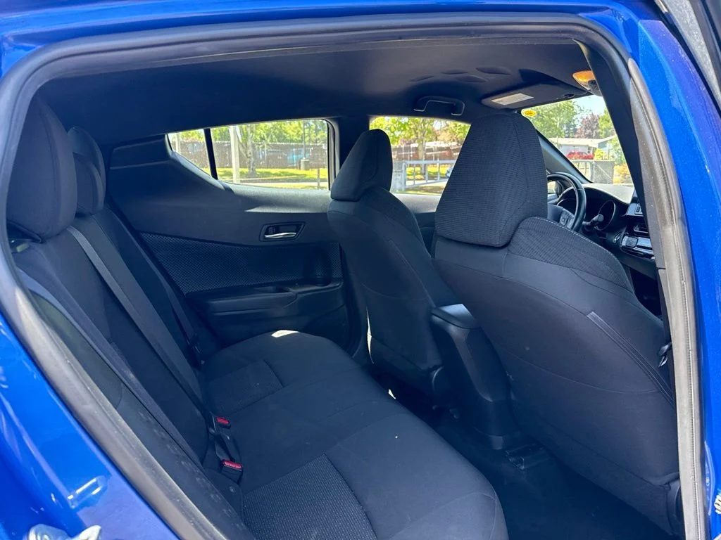 Used 2018 Blue Eclipse Metallic Toyota XLE Premium image 21