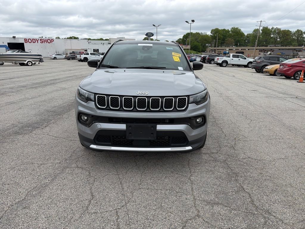 Used 2024 Jeep Compass Limited with VIN 3C4NJDCN1RT585995 for sale in Kansas City
