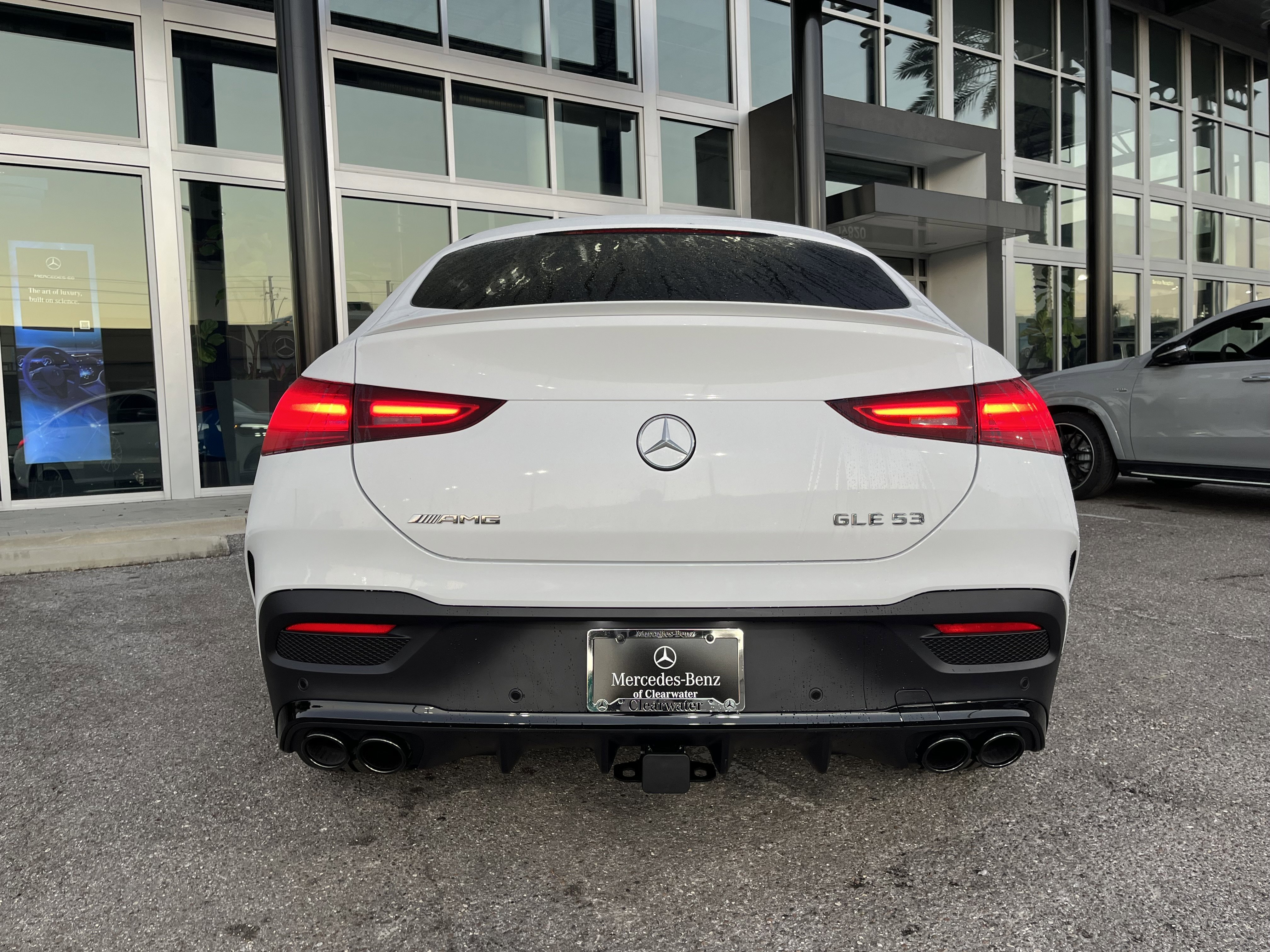 New 2026 MANUFAKTUR Moonlight White Metallic Mercedes-Benz AMG® GLE 53 image 5