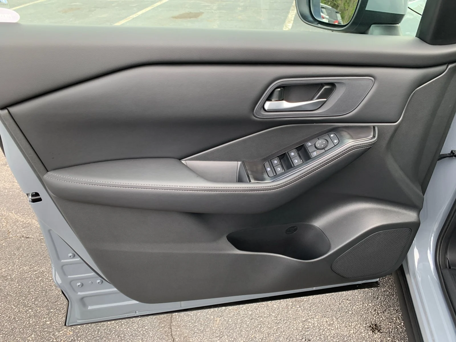 New 2026 Boulder Gray Pearl Nissan SV image 11