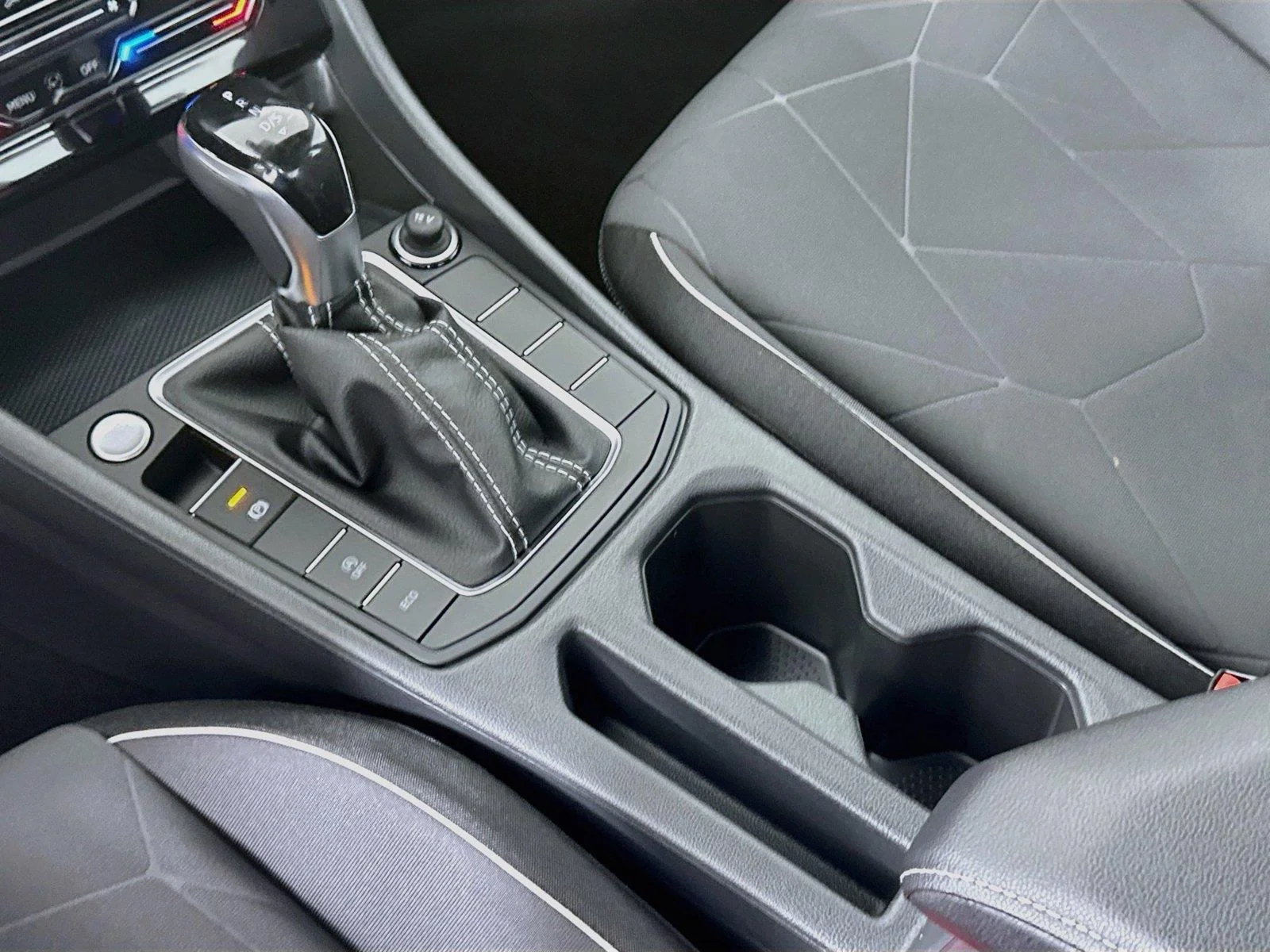 New 2027 Pyrite Silver Metallic Volkswagen Sport image 16