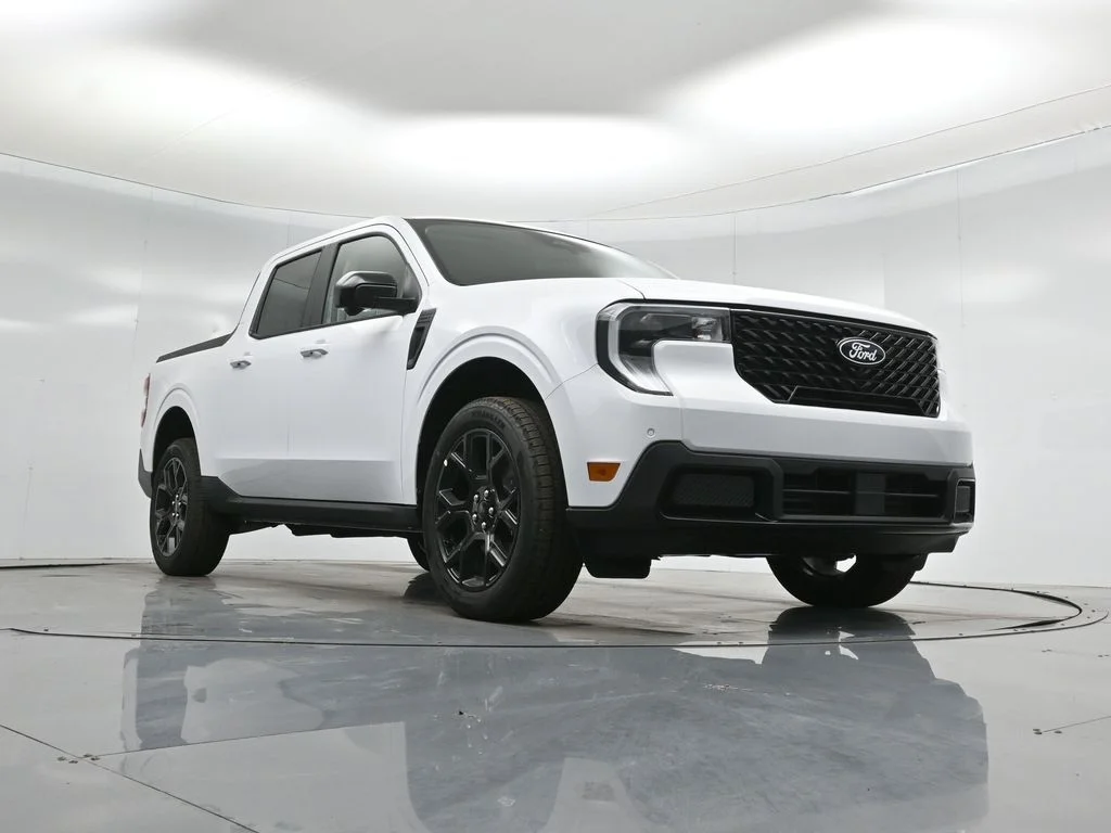 New 2026 Oxford White Ford Lariat image 46