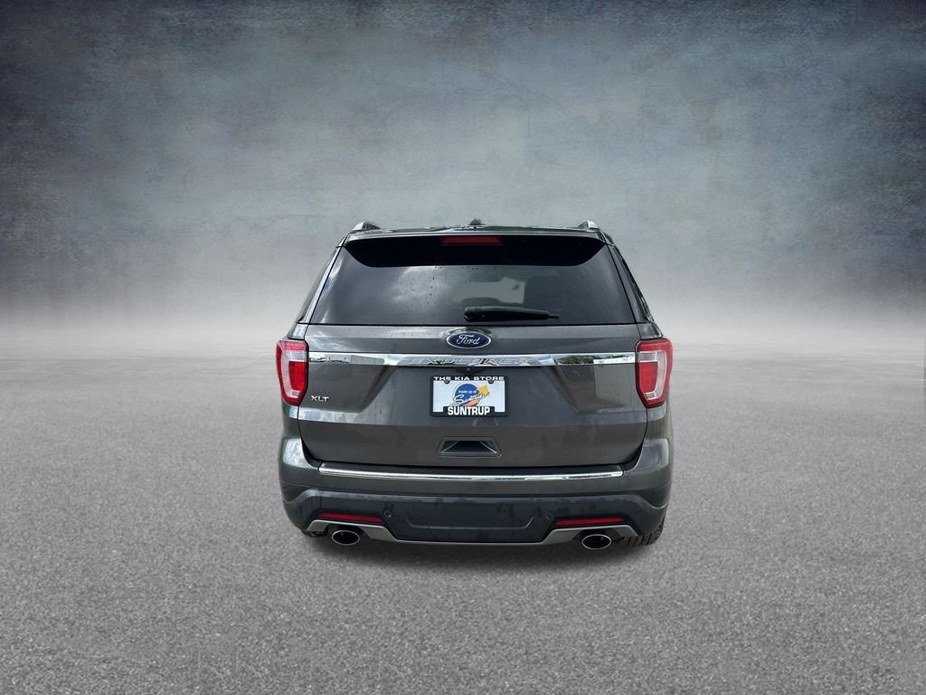 Used 2018 Gray Ford XLT image 5