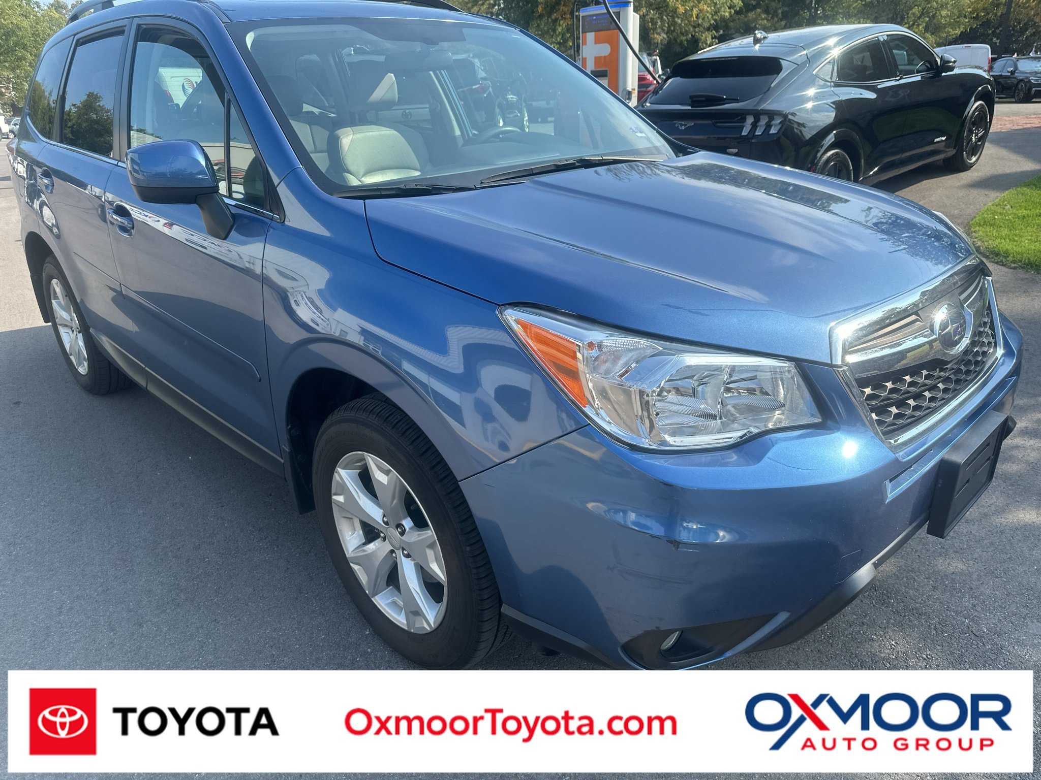 Used 2016 Quartz Blue Pearl Subaru 2.5i Limited image 1