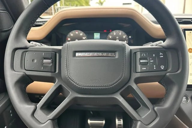 New 2026 Santorini Black Land Rover X image 22