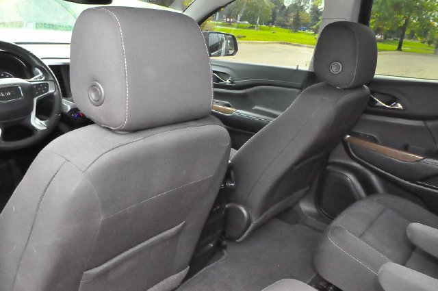 Used 2021 Black GMC SLE image 14