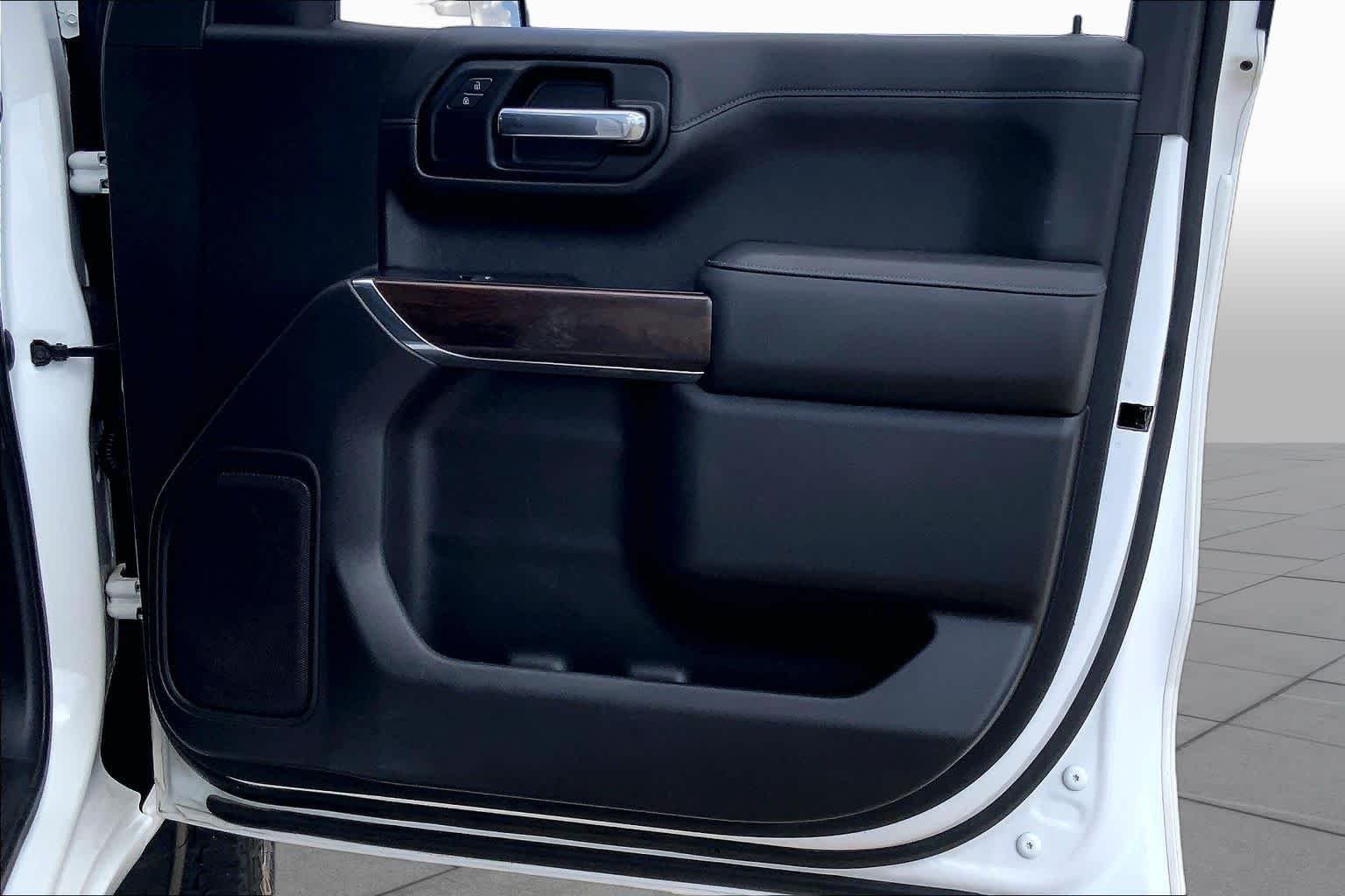 Used 2019 SUMMIT WHITE GMC SLT image 22