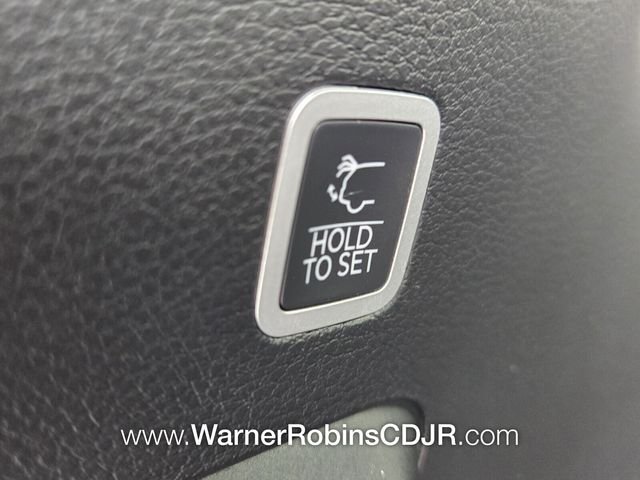 New 2026 High Gloss Black Exterior Paint Jeep Limited image 14
