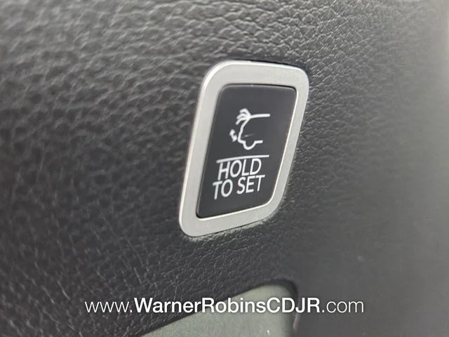 New 2026 High Gloss Black Exterior Paint Jeep Limited image 14