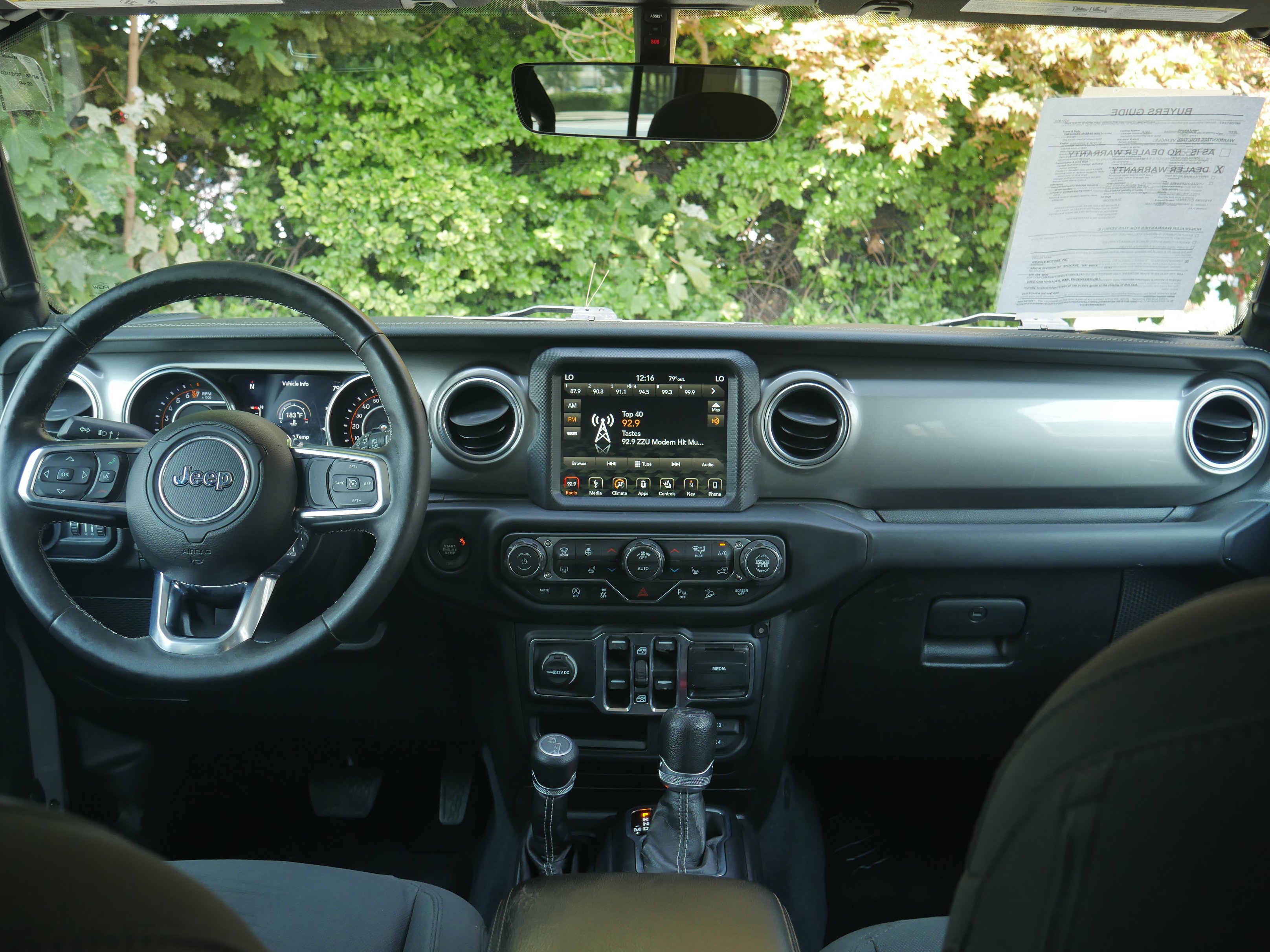 Used 2018 Sting Gray Clearcoat Jeep Sahara image 9