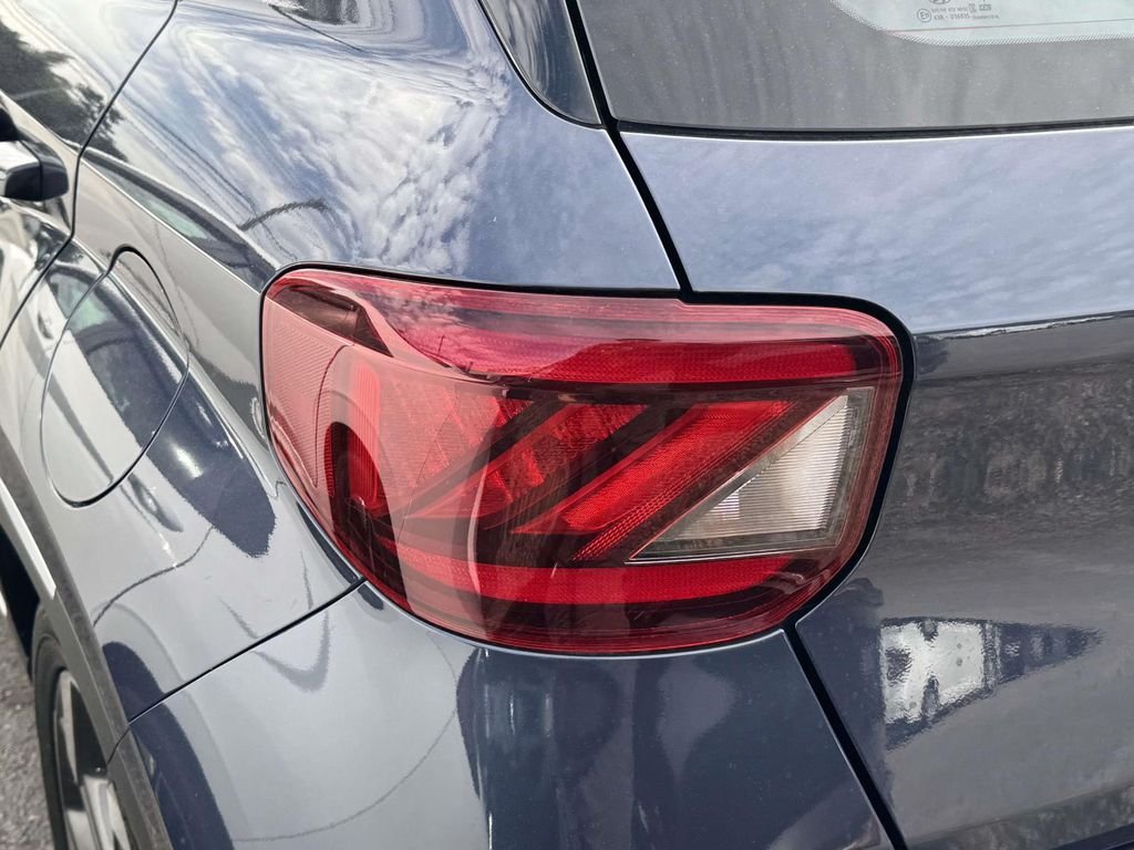 Used 2023 White Hyundai Limited image 8
