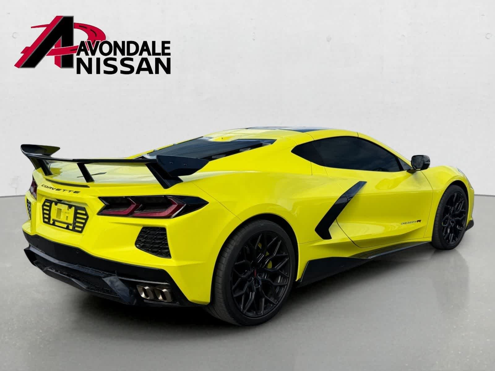 Used 2022 Accelerate Yellow Metallic Chevrolet 2LT image 4