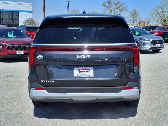 Used 2025 Gray Kia LXS image 4