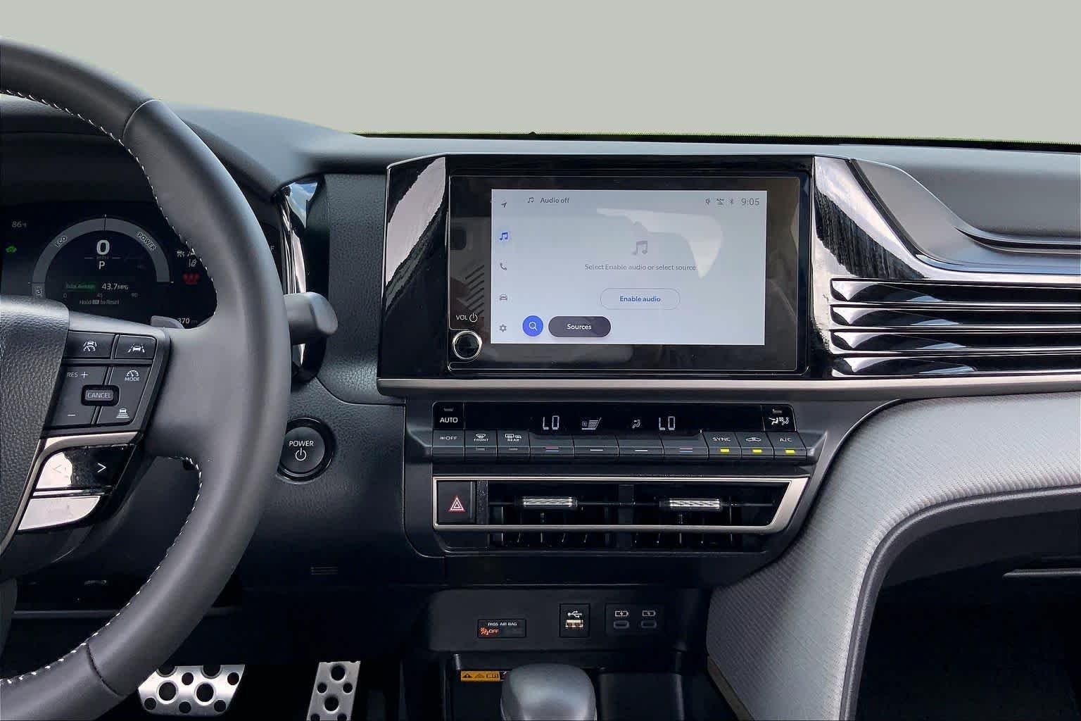 Used 2025 Ocean Gem Toyota SE image 7