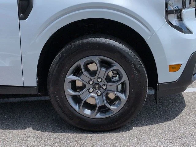 New 2026 Space White Metallic Ford XLT image 11