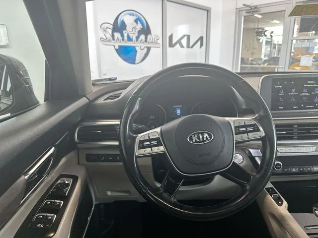 Used 2021 Black Kia EX image 13